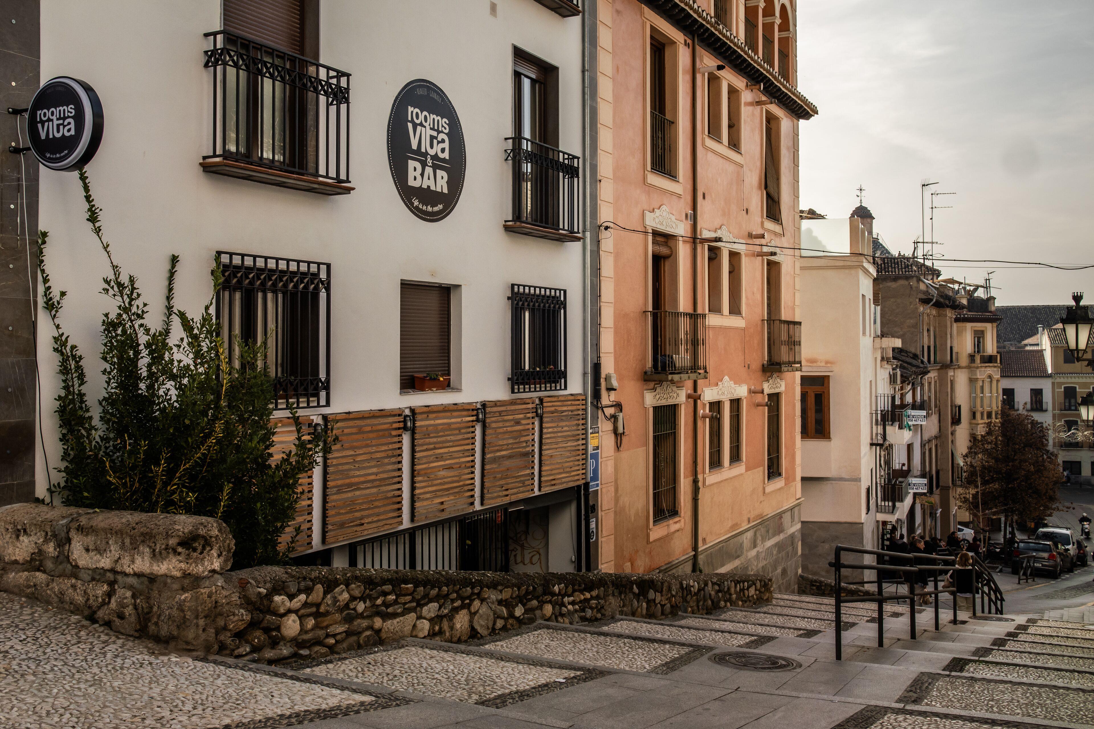 Rooms Vita & Bar - Granada — Photos 1